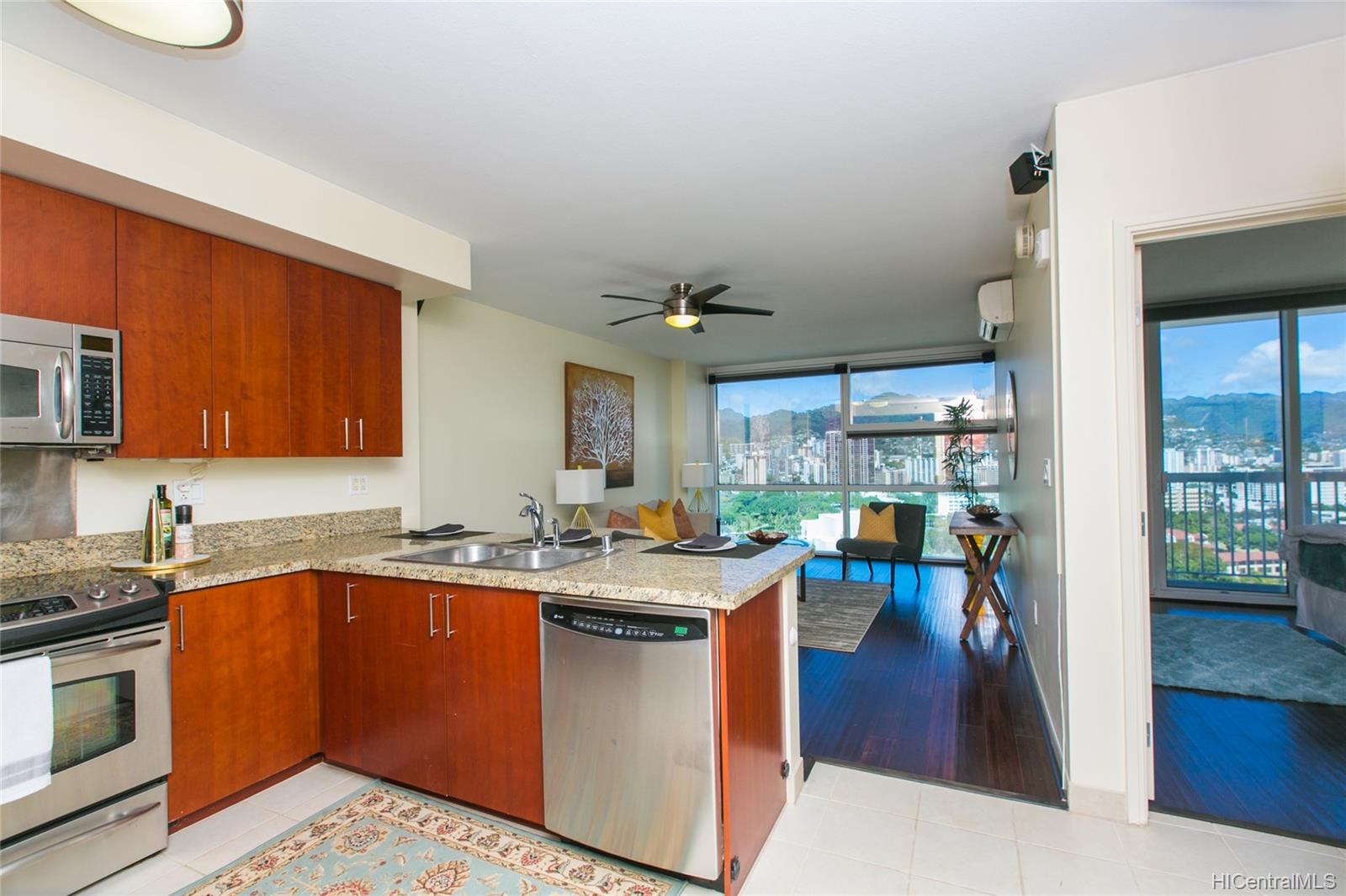 909 Kapiolani Boulevard #2505, Honolulu, HI 96814