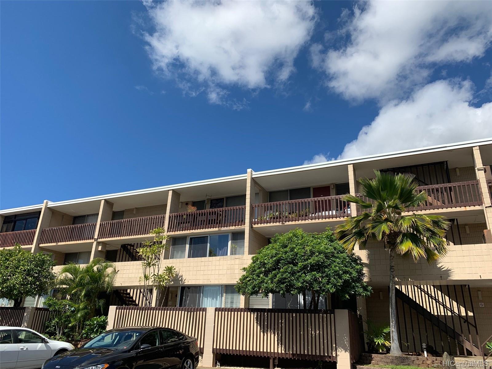 1524 Pensacola Street #113, Honolulu, HI 96822