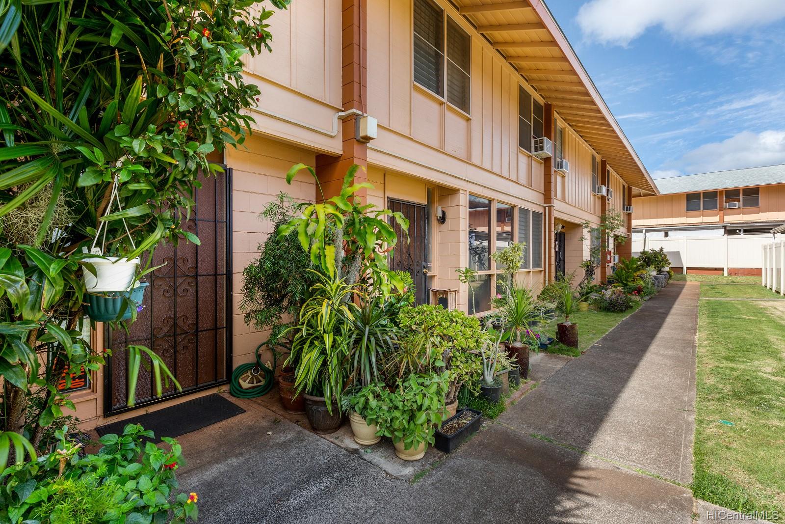 1130 Hoola Place #3D, Pearl City, HI 96782