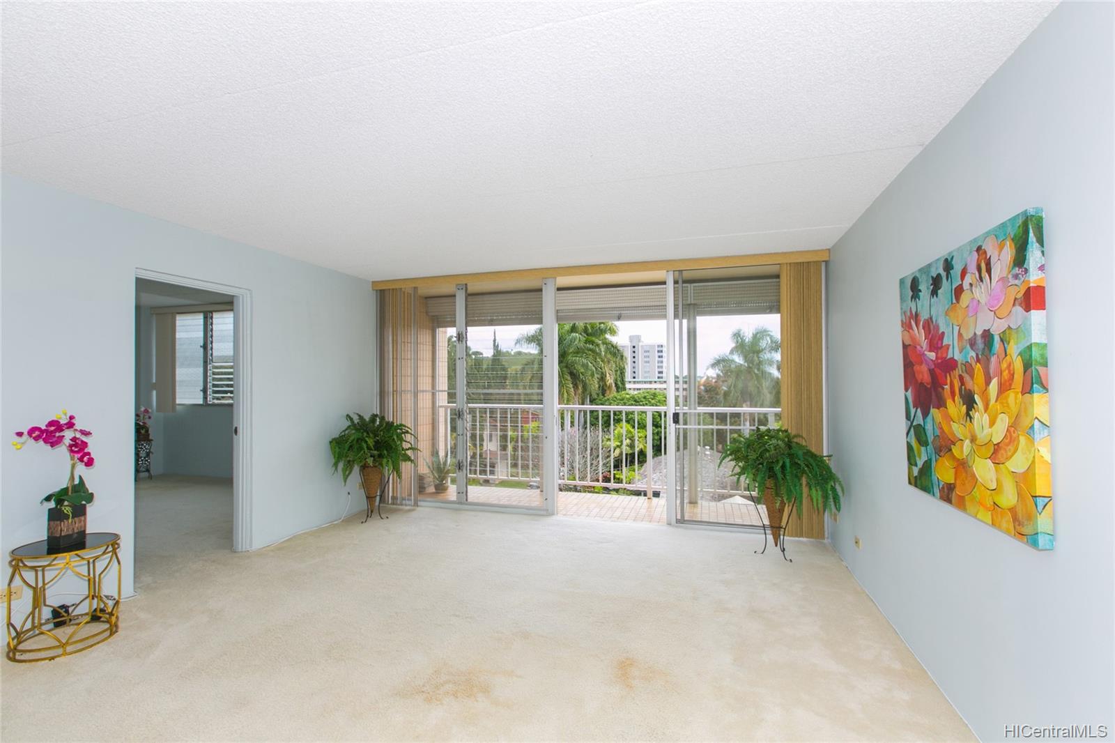 1821 Keeaumoku Street #405, Honolulu, HI 96822