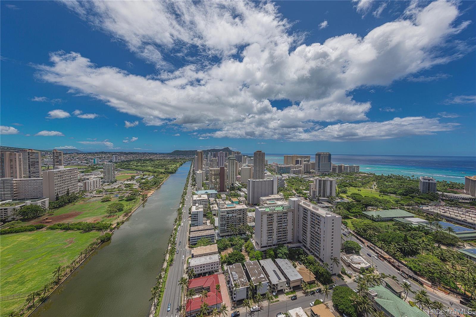 444 Niu Street #PH302, Honolulu, HI 96815