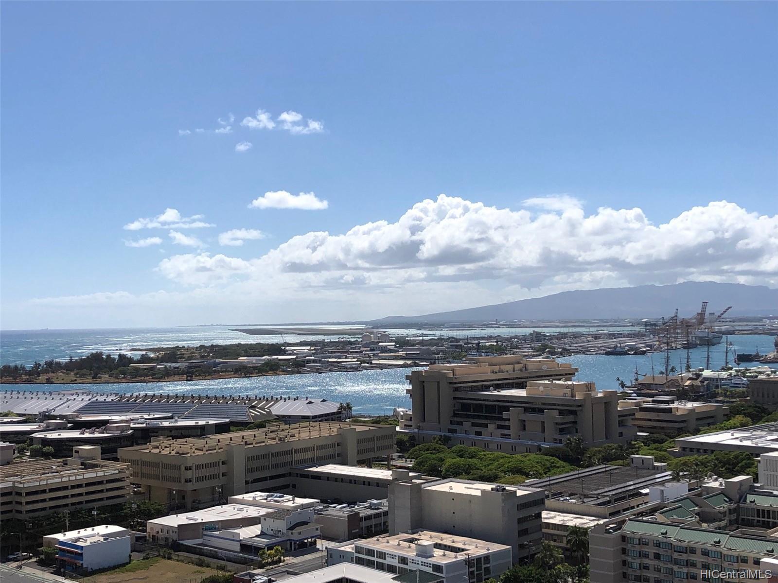 600 Queen Street #2505, Honolulu, HI 96813