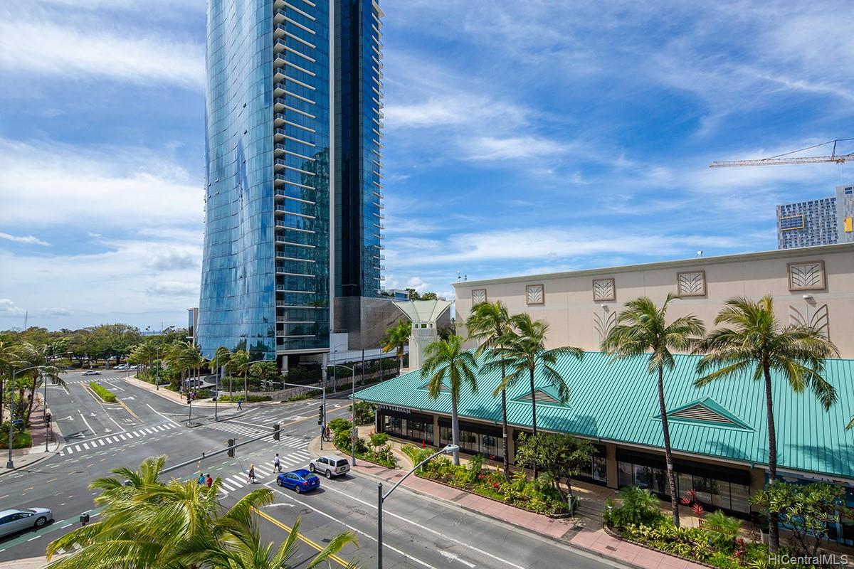 1108 Auahi Street #303, Honolulu, HI 96814