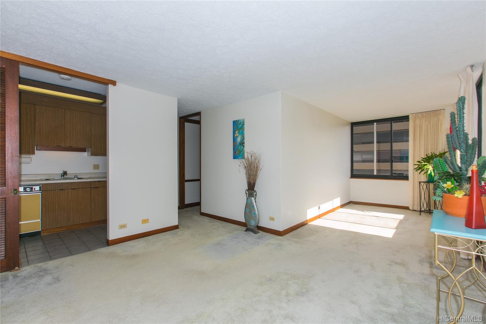 1505 Alexander Street #505, Honolulu, HI 96822