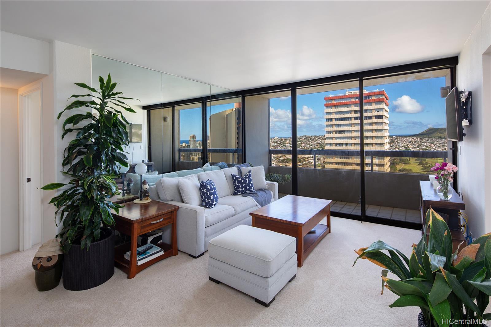 2499 Kapiolani Boulevard #3503, Honolulu, HI 96826