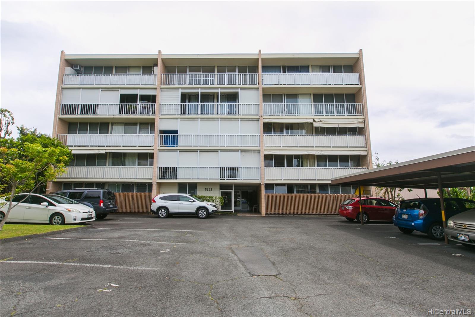 1821 Keeaumoku Street #405, Honolulu, HI 96822