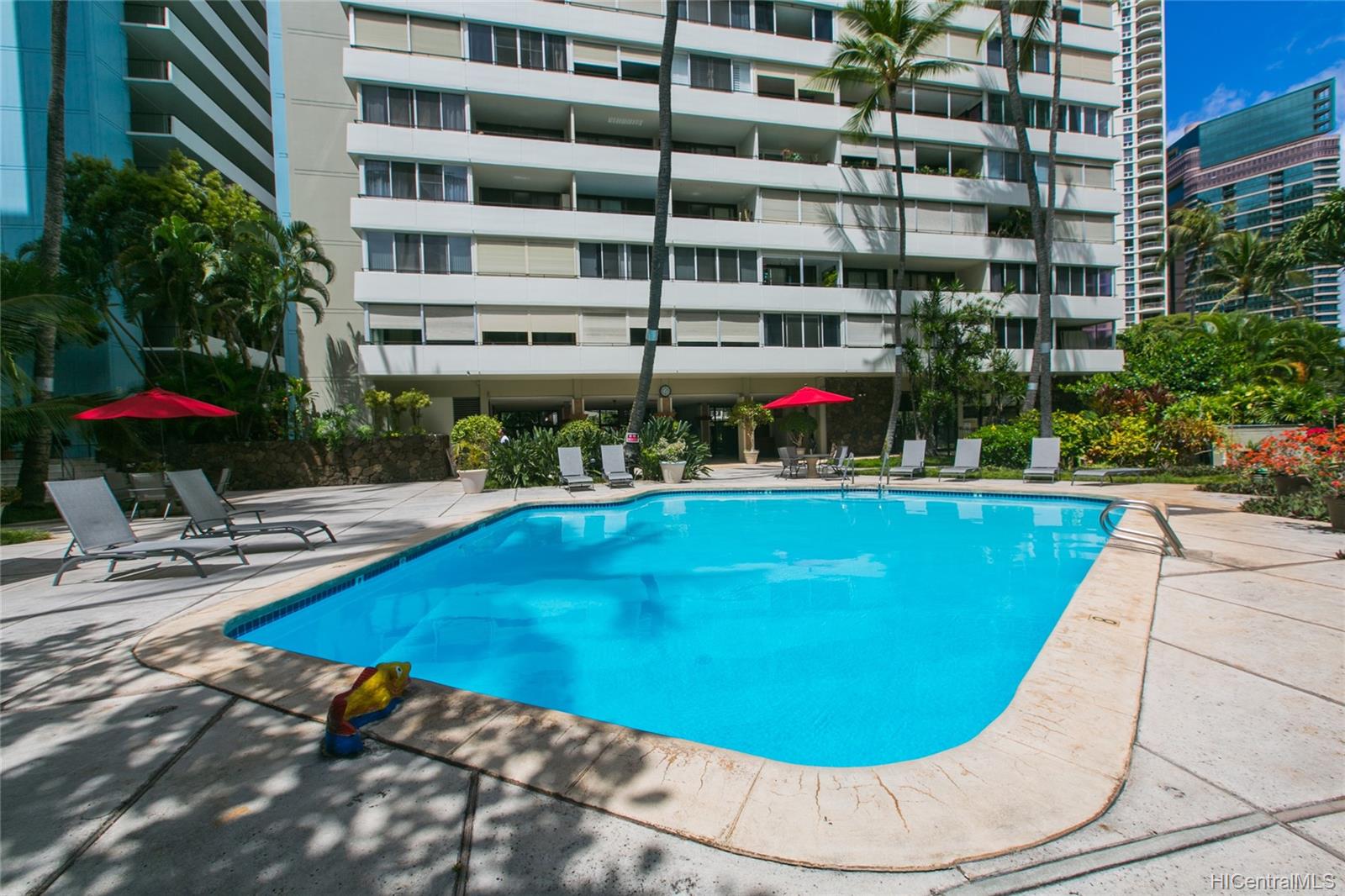 425 Ena Road #308C, Honolulu, HI 96815