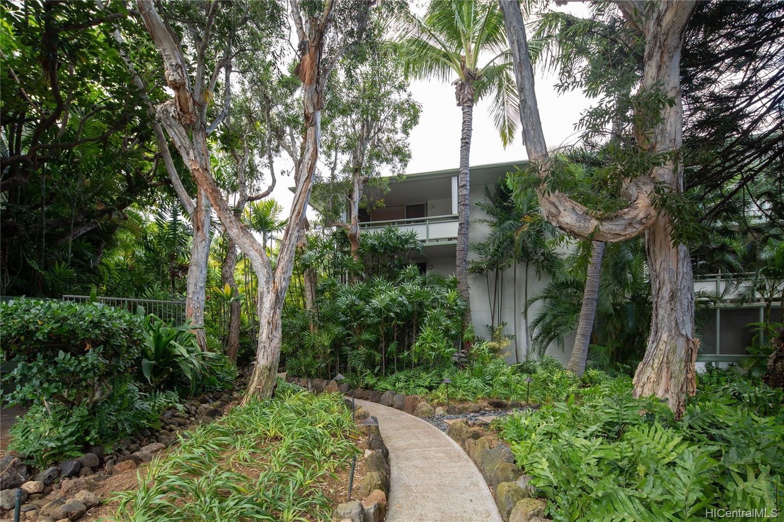 3045 Pualei Circle #307, Honolulu, HI 96815