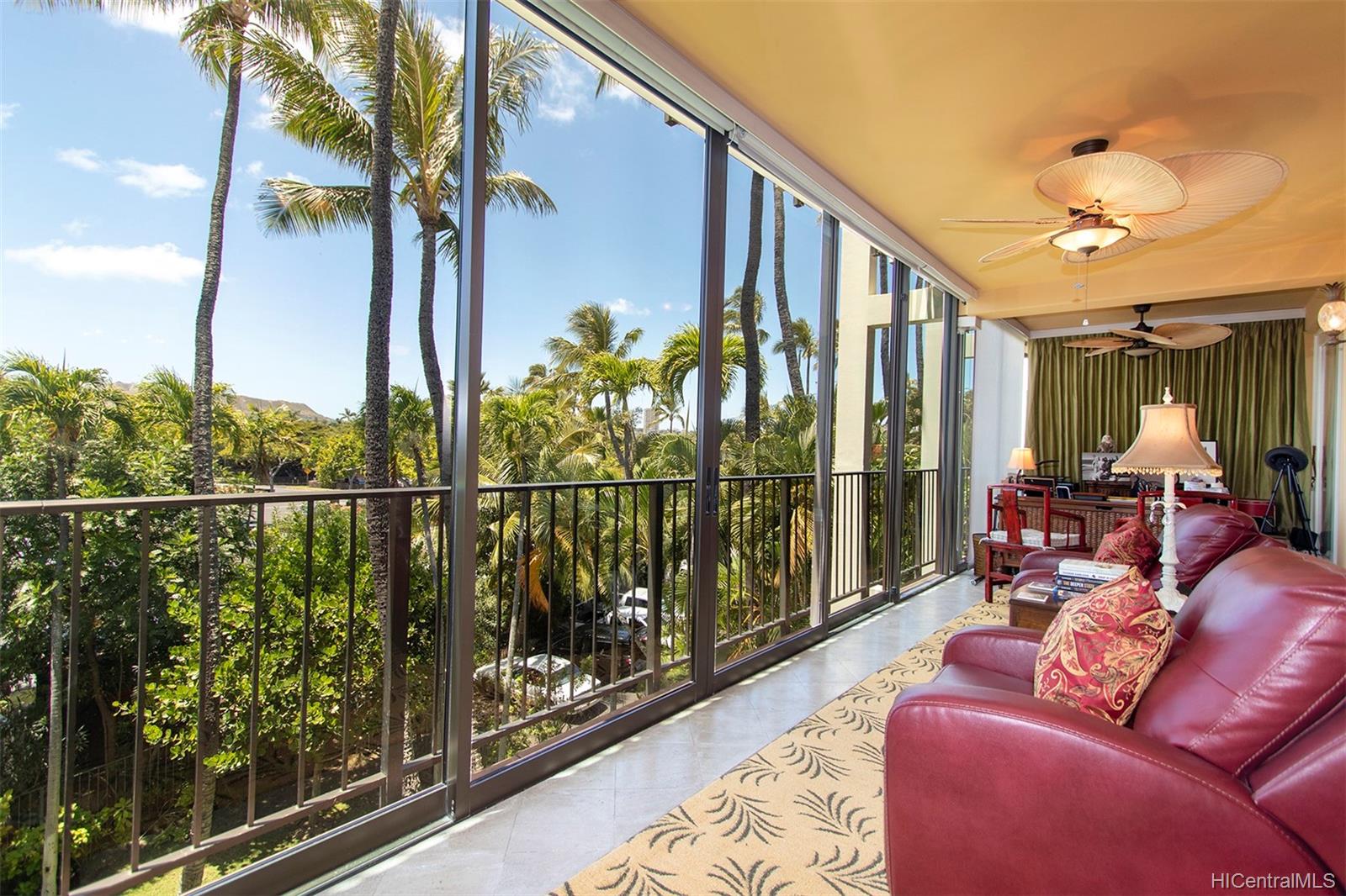 4999 Kahala Avenue #304, Honolulu, HI 96816