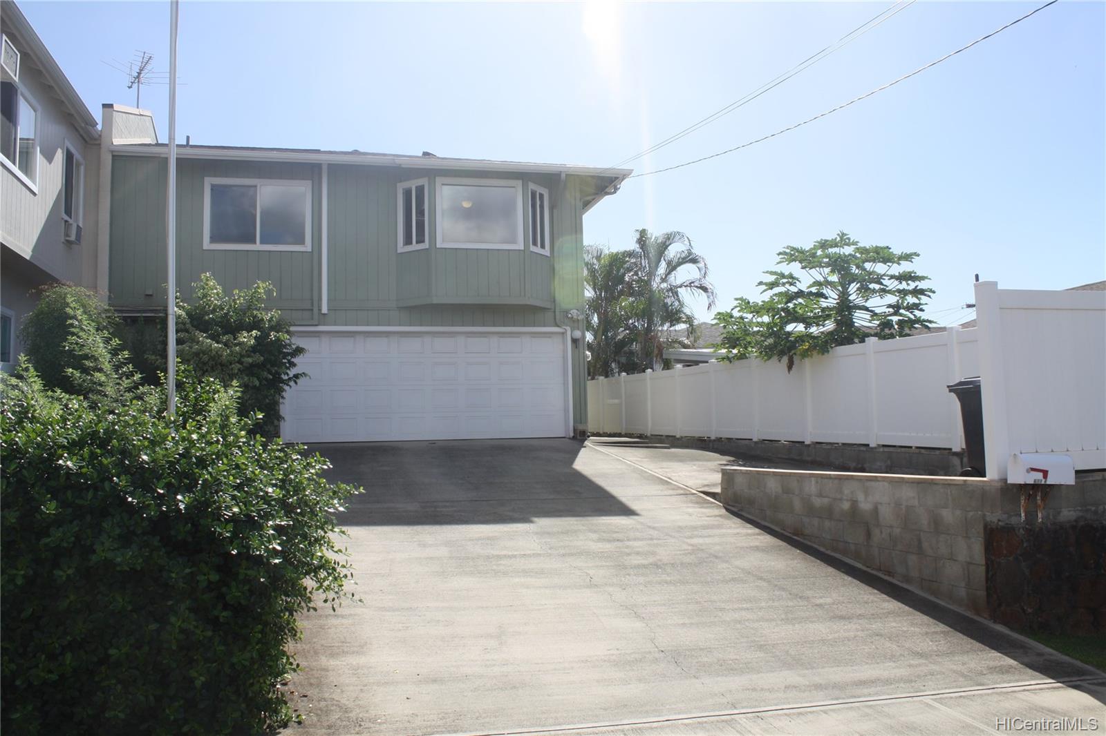  611 11th Avenue #A, Honolulu, HI 96816