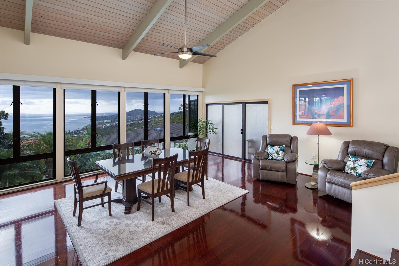 596 Puuikena Drive Honolulu, HI 96821