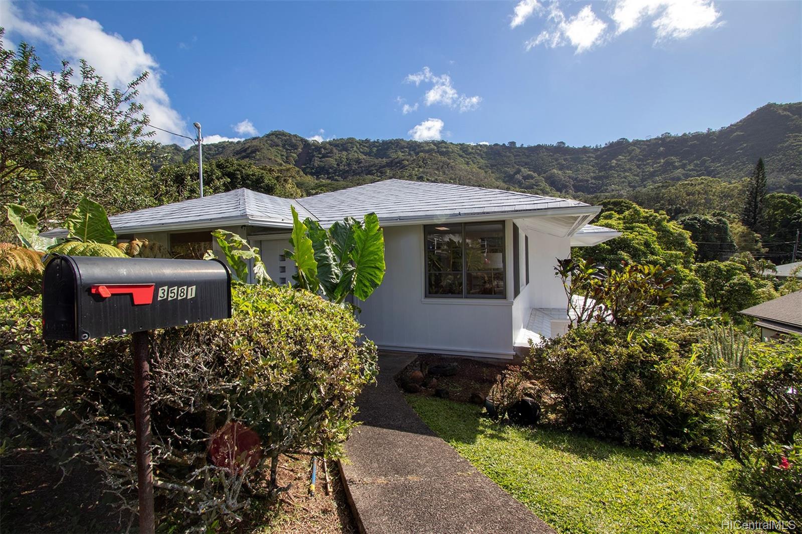 3581 Akaka Place Honolulu, HI 96822