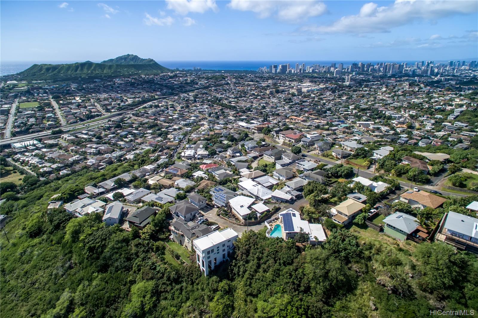 1611A Paula Drive Honolulu, HI 96816