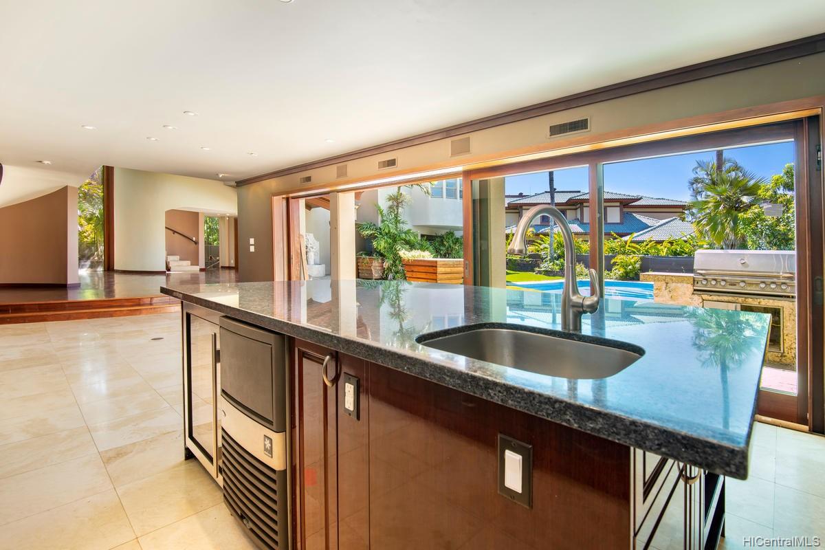 4901 Kalanianaole Highway #C, Honolulu, HI 96821