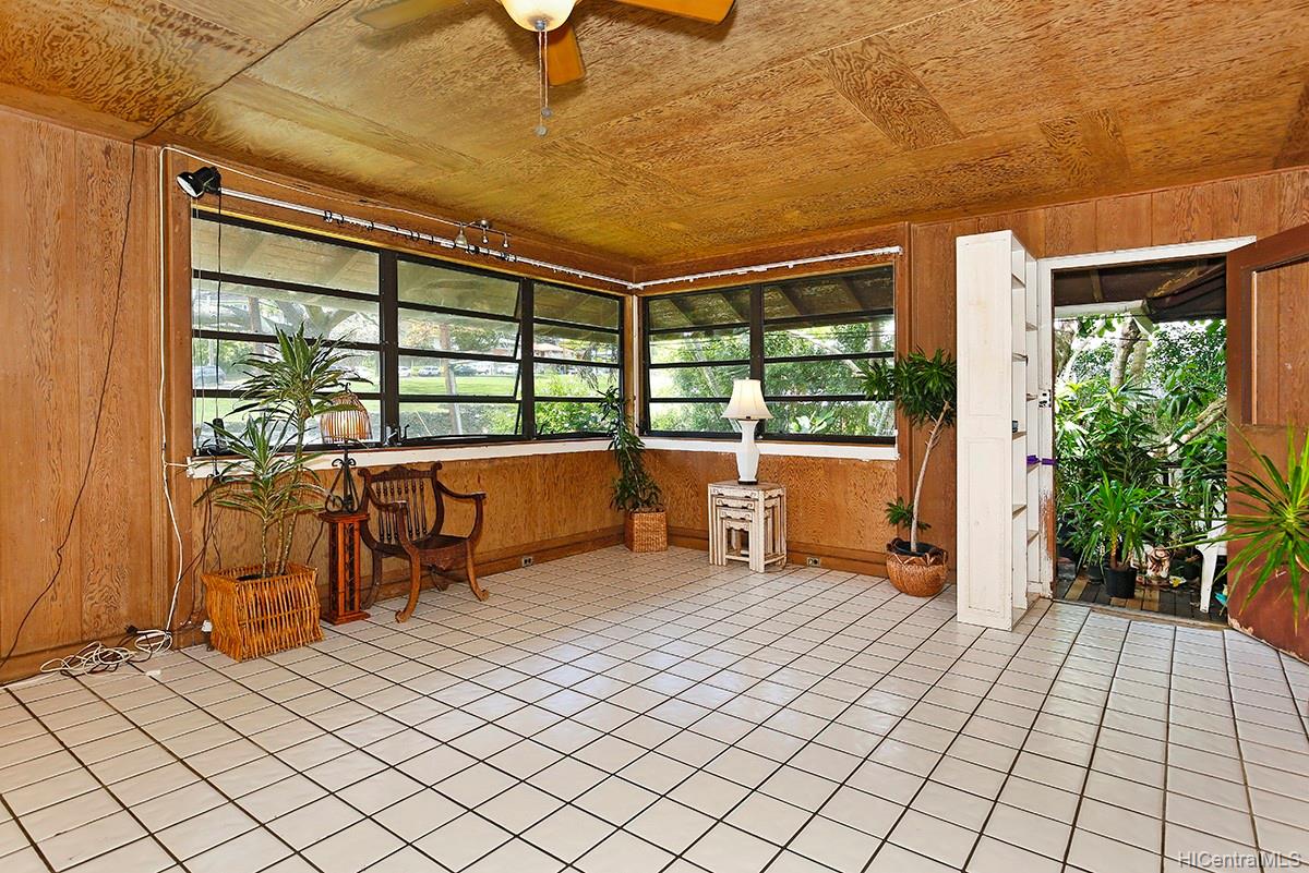 1935 Makiki Street Honolulu, HI 96822