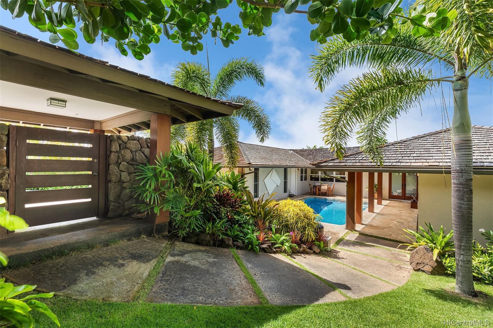 348 Poipu Drive Honolulu, HI 96825