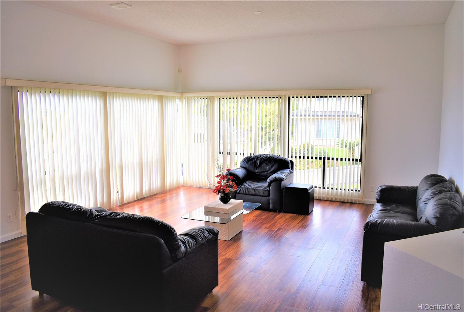 2271 Halakau Street Honolulu, HI 96821