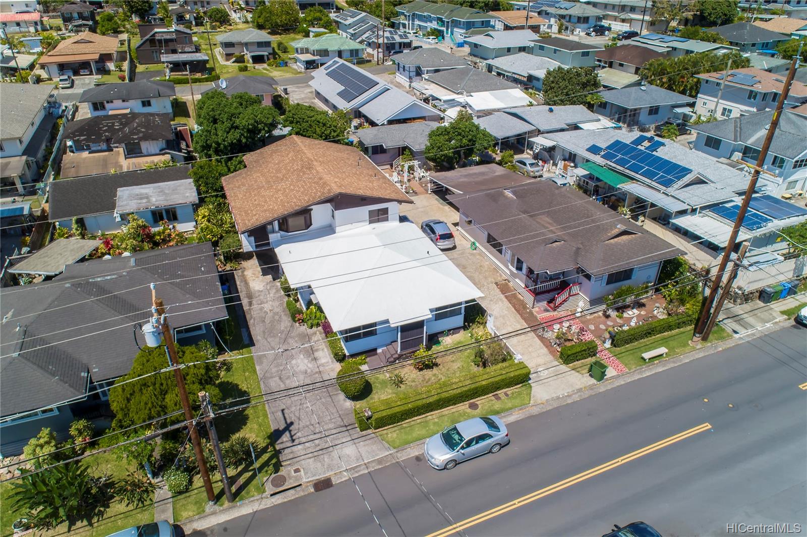 2264 Kanealii Avenue Honolulu, HI 96813