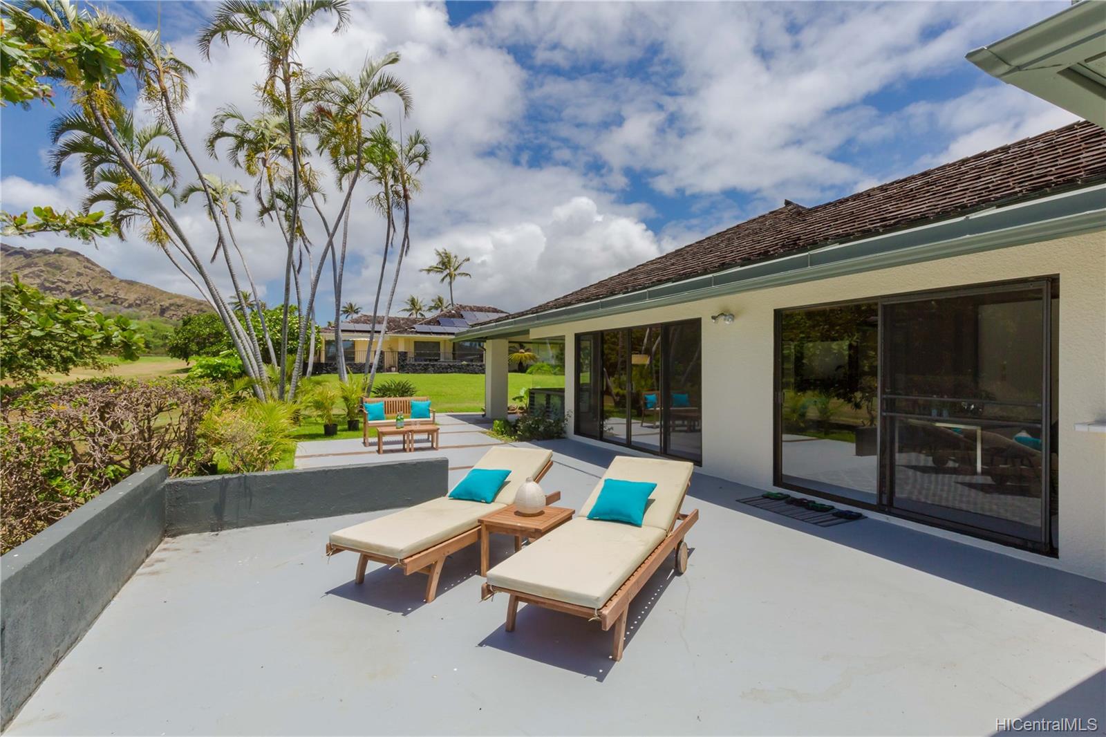 1030 Kawaihoa Way Honolulu, HI 96825