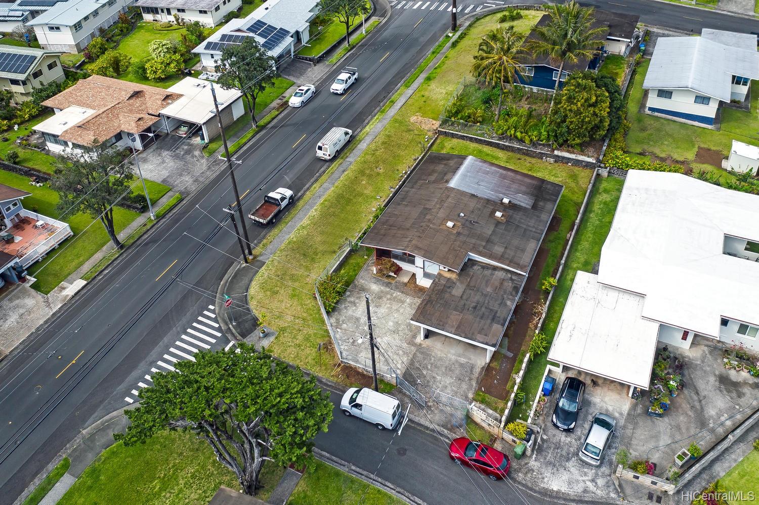 3449 Peneku Place Honolulu, HI 96822