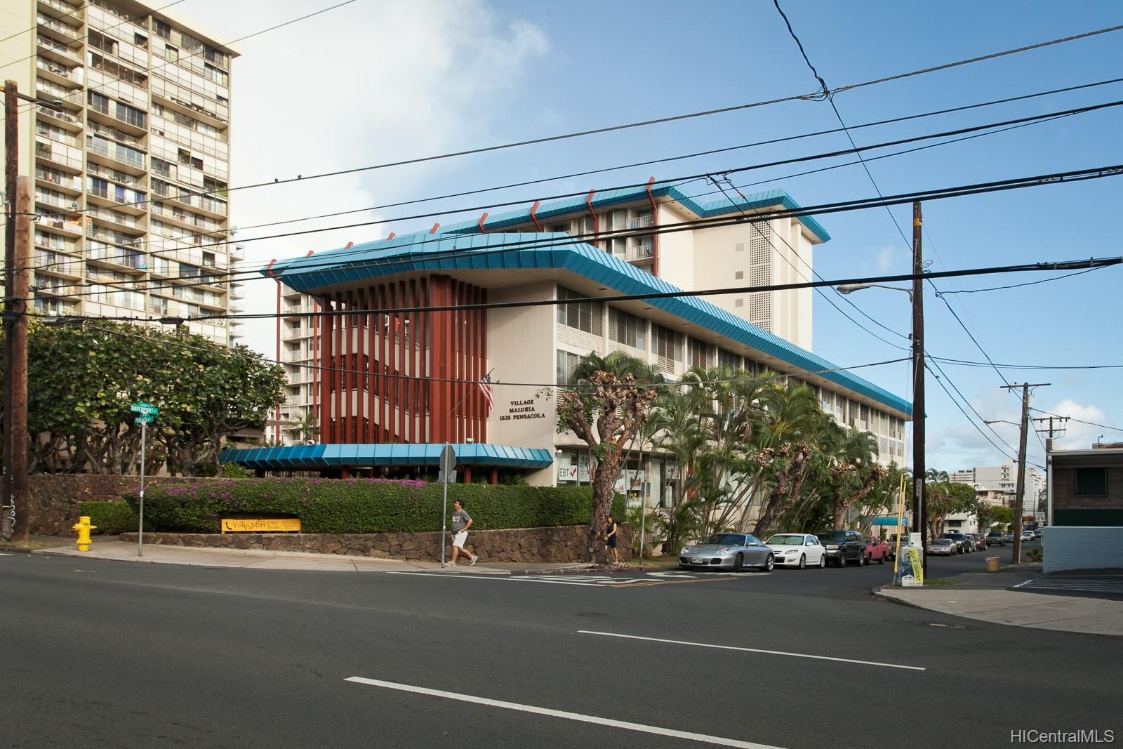 1535 Pensacola Street #704, Honolulu, HI 96822