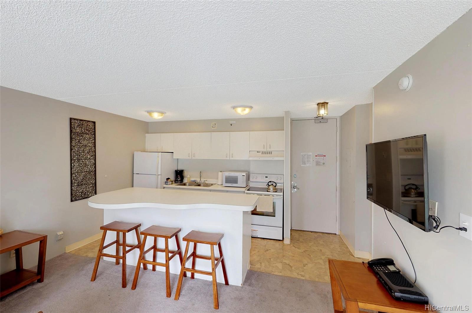 201 Ohua Avenue #612, Honolulu, HI 96815