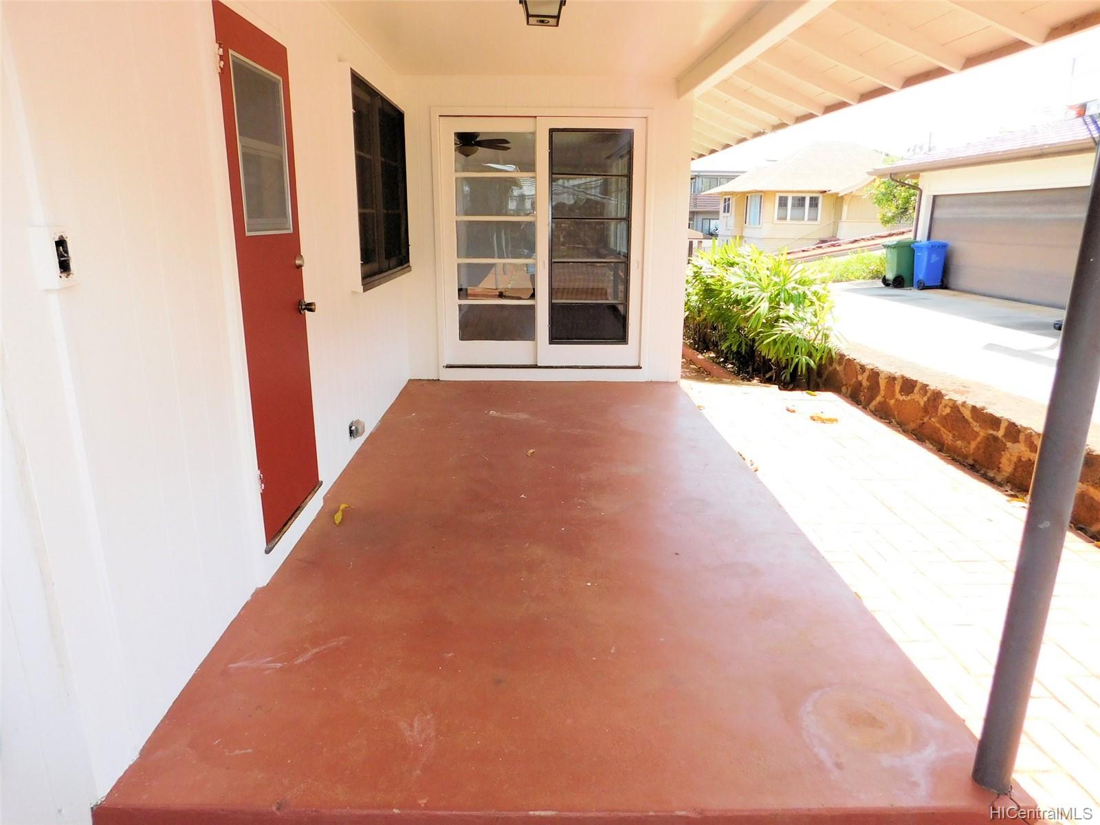 3814 Kaimuki Avenue Honolulu, HI 96816