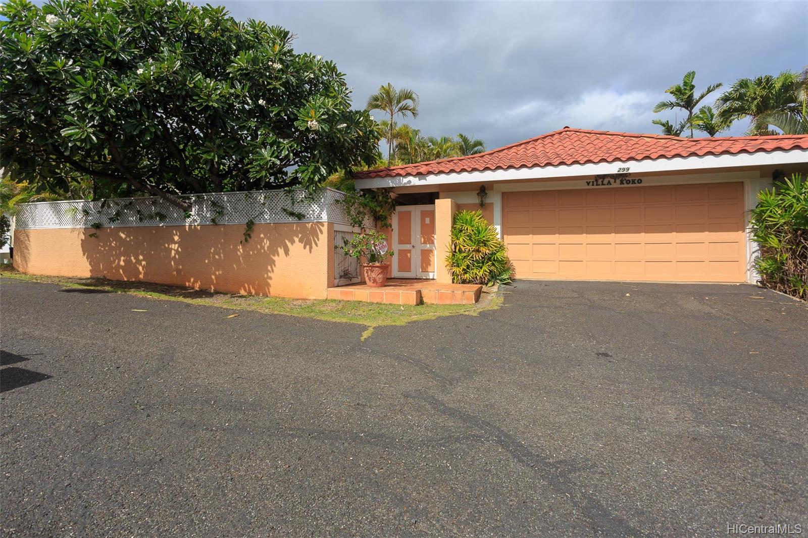 299 Kealahou Street Honolulu, HI 96825