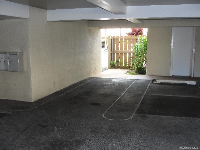 727 Lukepane Streets #203, Honolulu, HI 96816