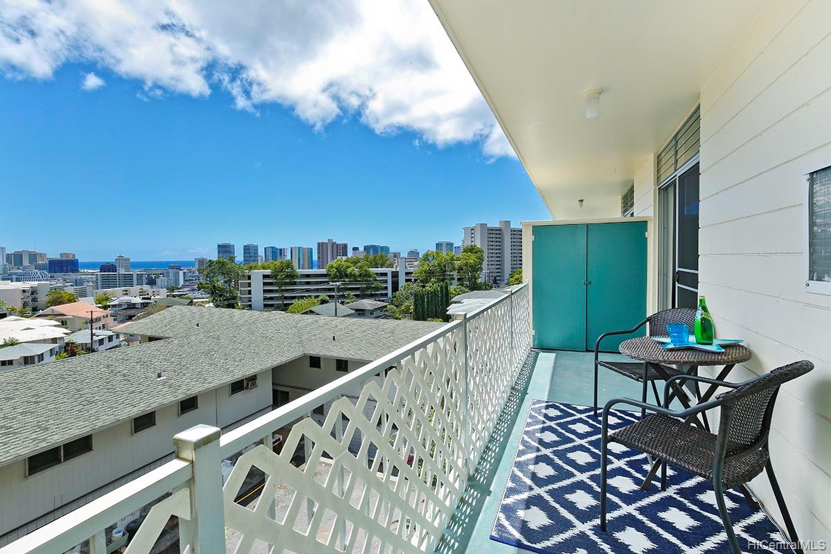 1002A Prospect Street #27, Honolulu, HI 96822