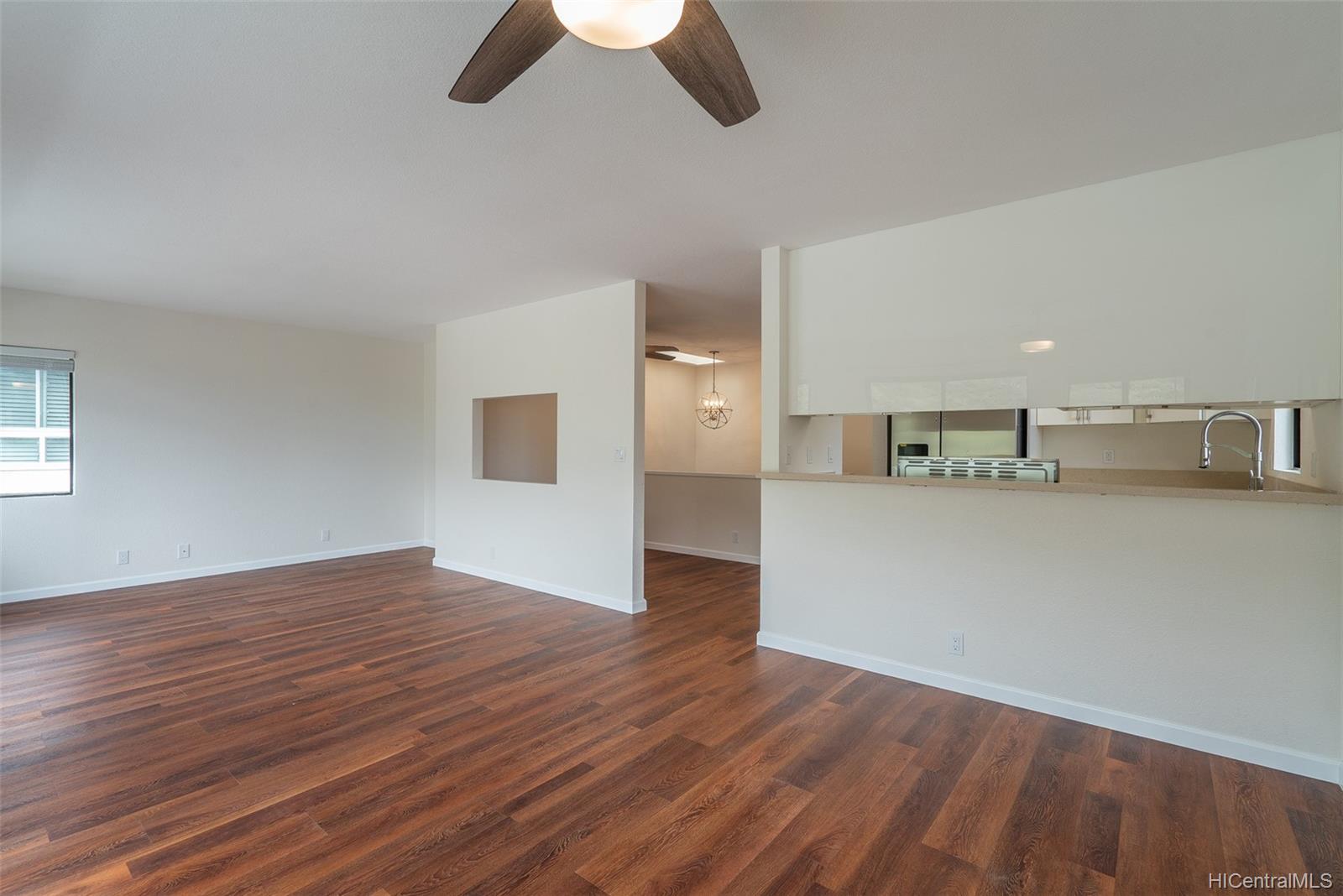 1387 Miloiki Street Honolulu, HI 96825