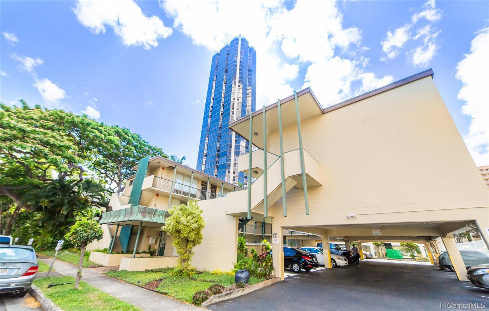 929 Ahana Street #206, Honolulu, HI 96814