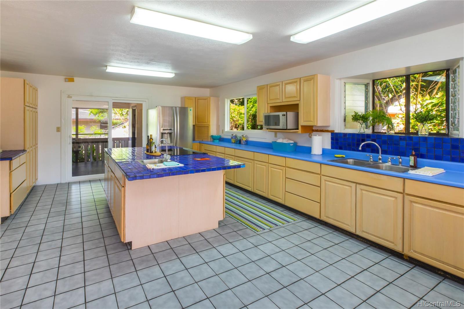 118 Halemaumau Street Honolulu, HI 96821