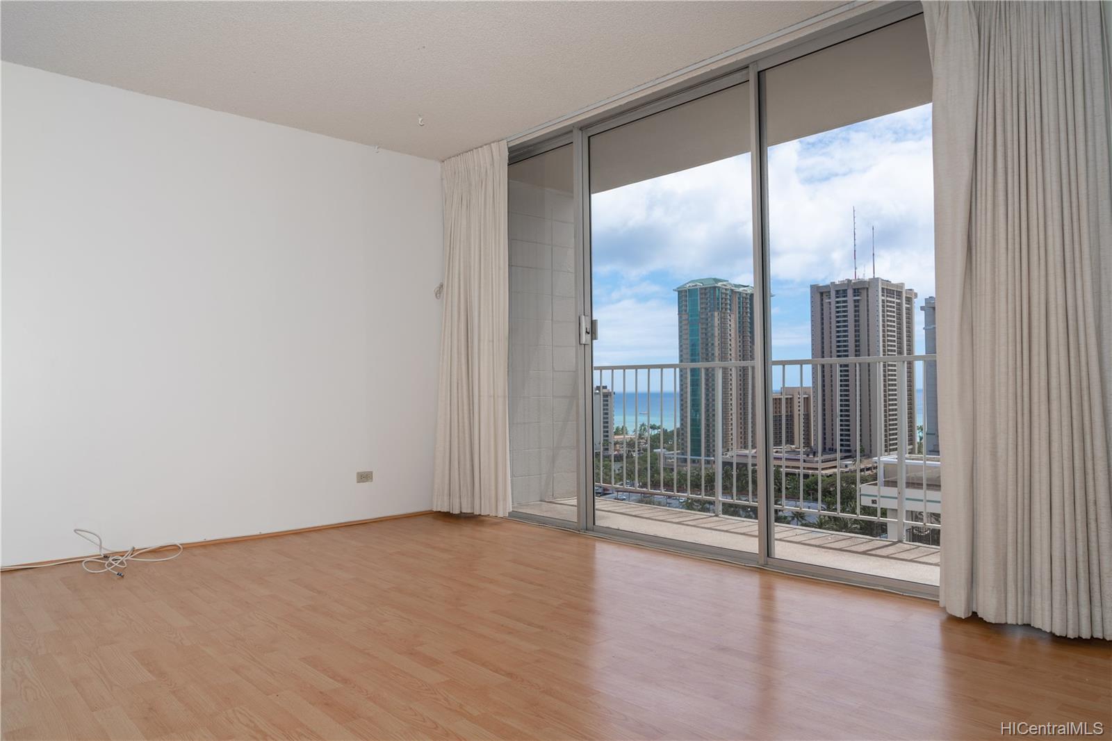 1925 Kalakaua Avenue #2103, Honolulu, HI 96815