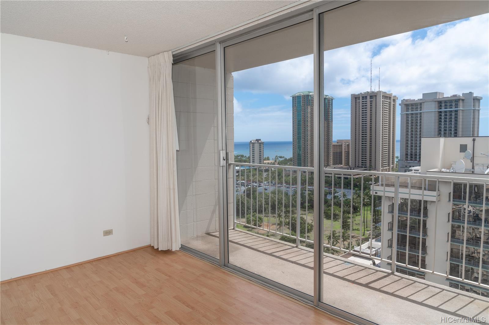 1925 Kalakaua Avenue #2103, Honolulu, HI 96815