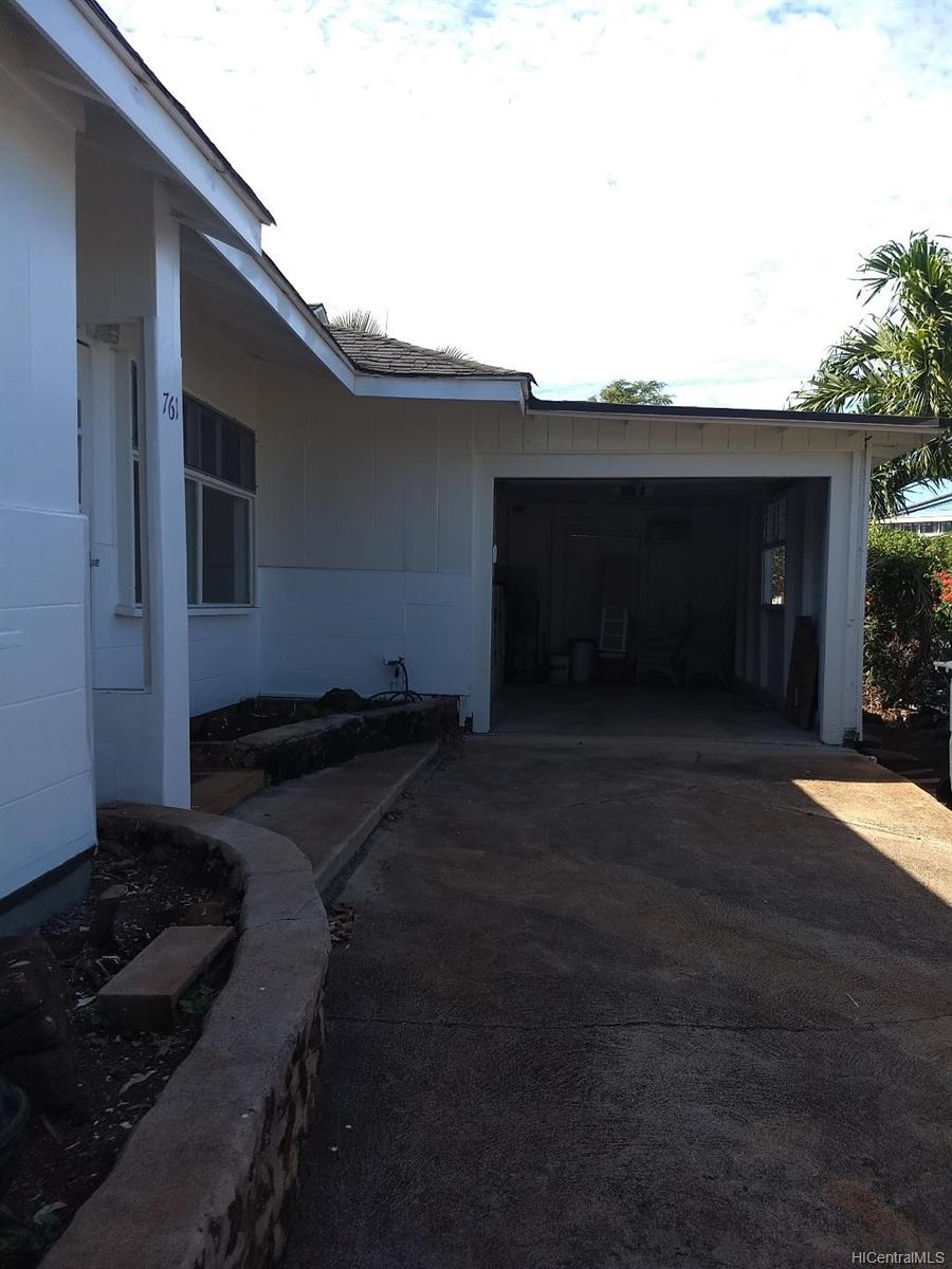 761 Sunset Avenue Honolulu, HI 96816