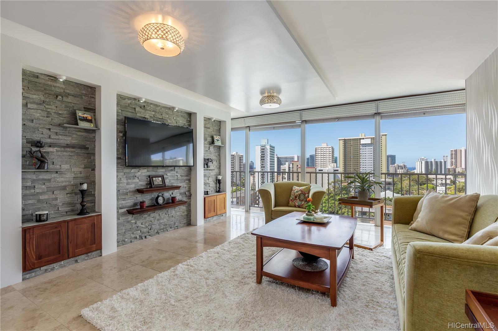 1687 Pensacola Street #1203, Honolulu, HI 96822