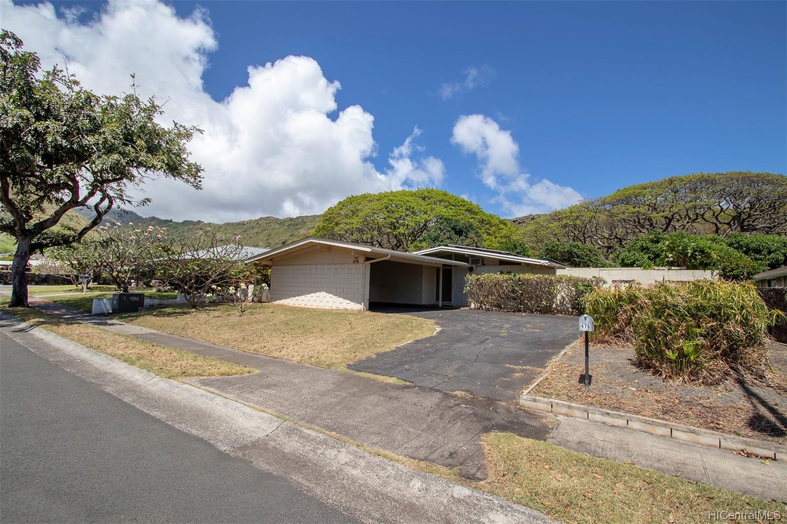 476 Halemaumau Street Honolulu, HI 96821