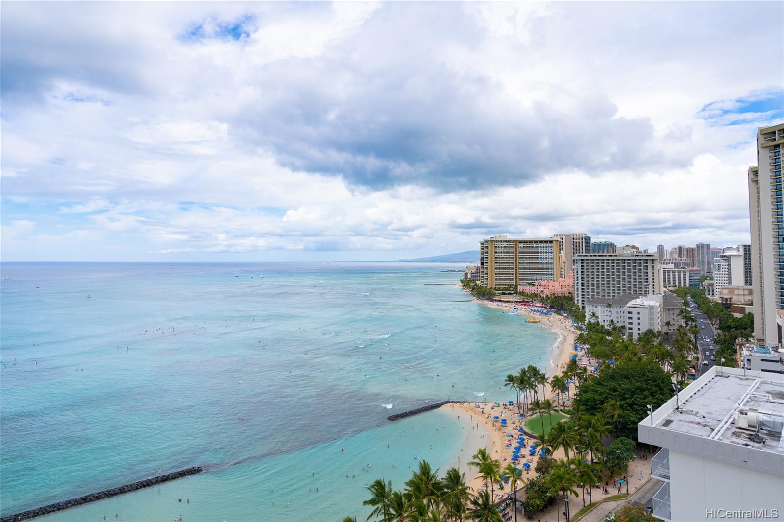 2500 Kalakaua Avenue #2203, Honolulu, HI 96815