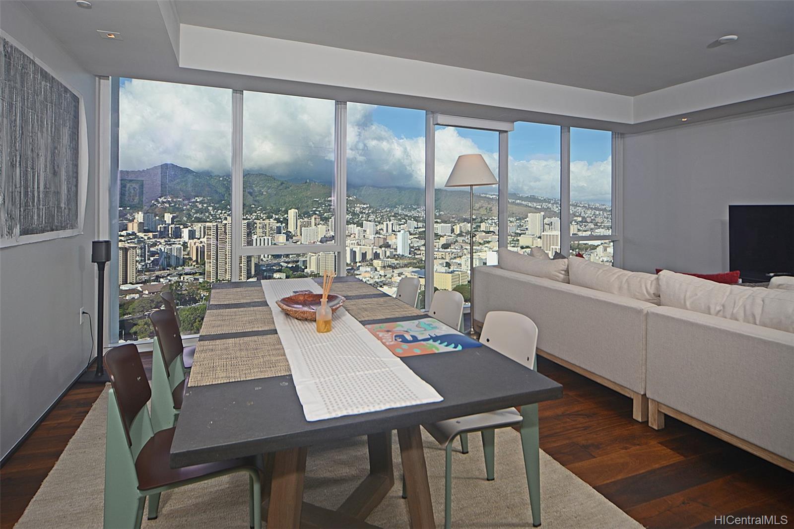 888 Kapiolani Boulevard #4408, Honolulu, HI 96813