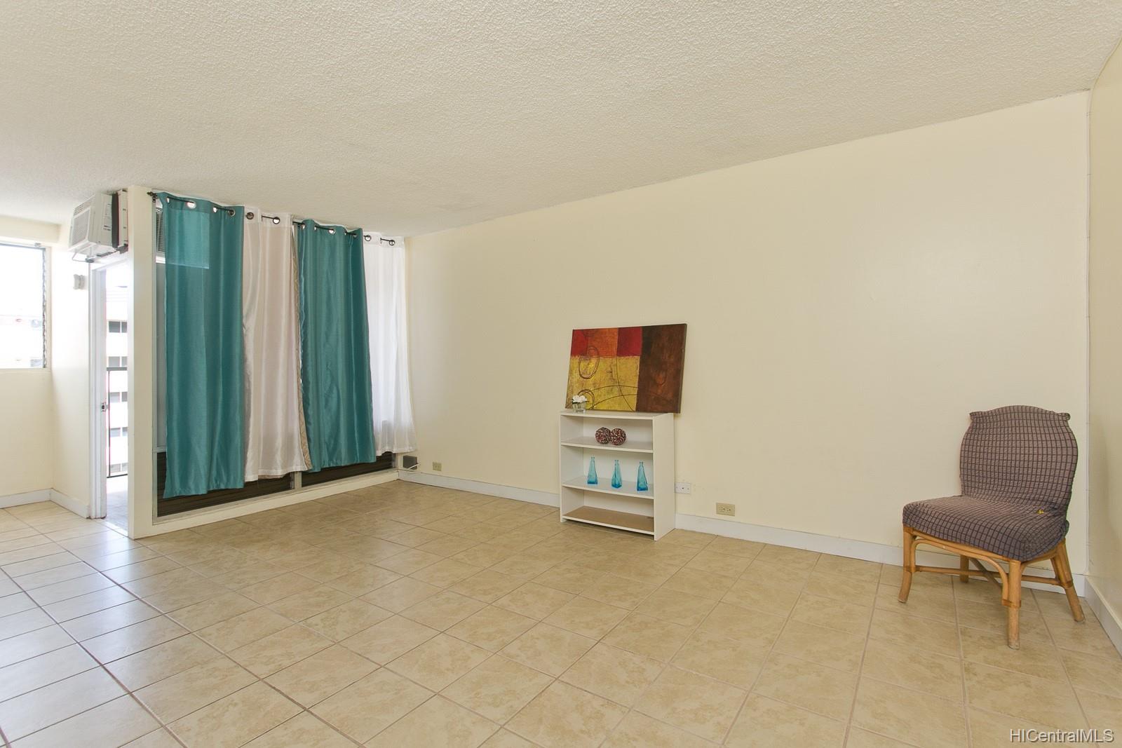 747 Amana Street #1711, Honolulu, HI 96814