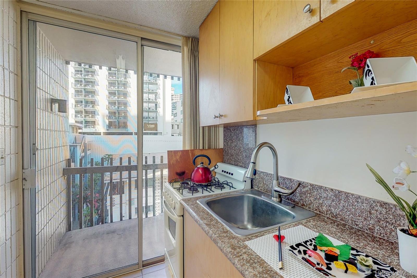 1911 Kalakaua Avenue #312, Honolulu, HI 96815