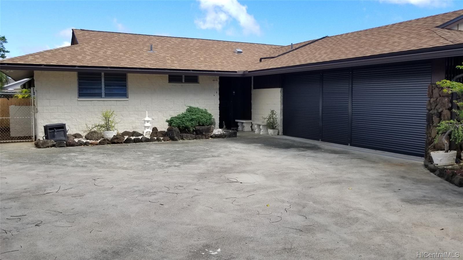 111 Halemaumau Street Honolulu, HI 96821