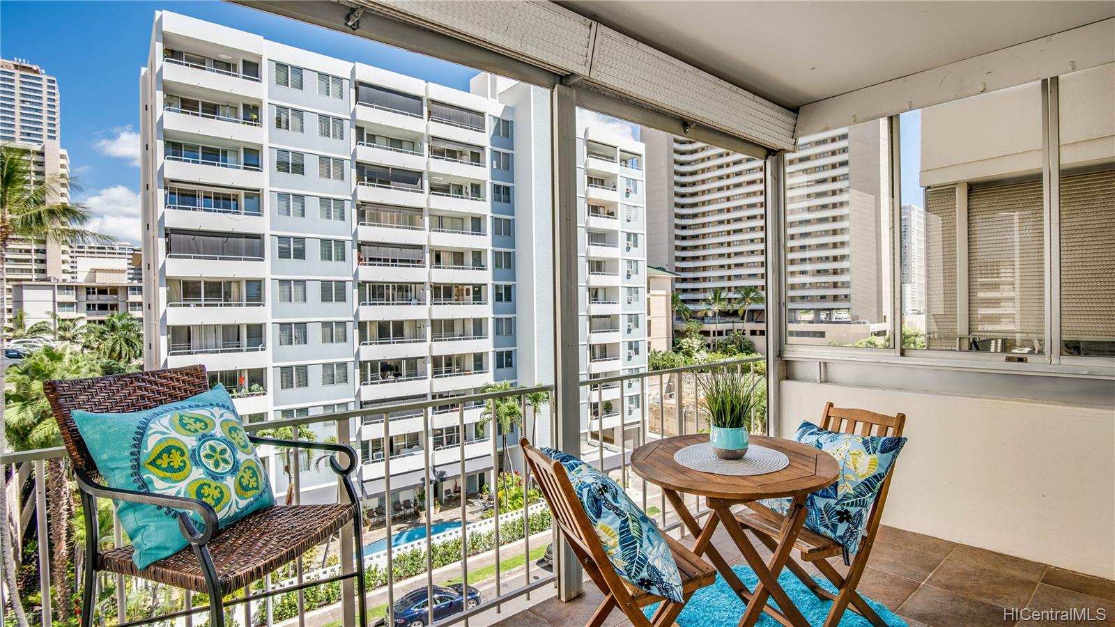 411 Kaiolu Street #603, Honolulu, HI 96815