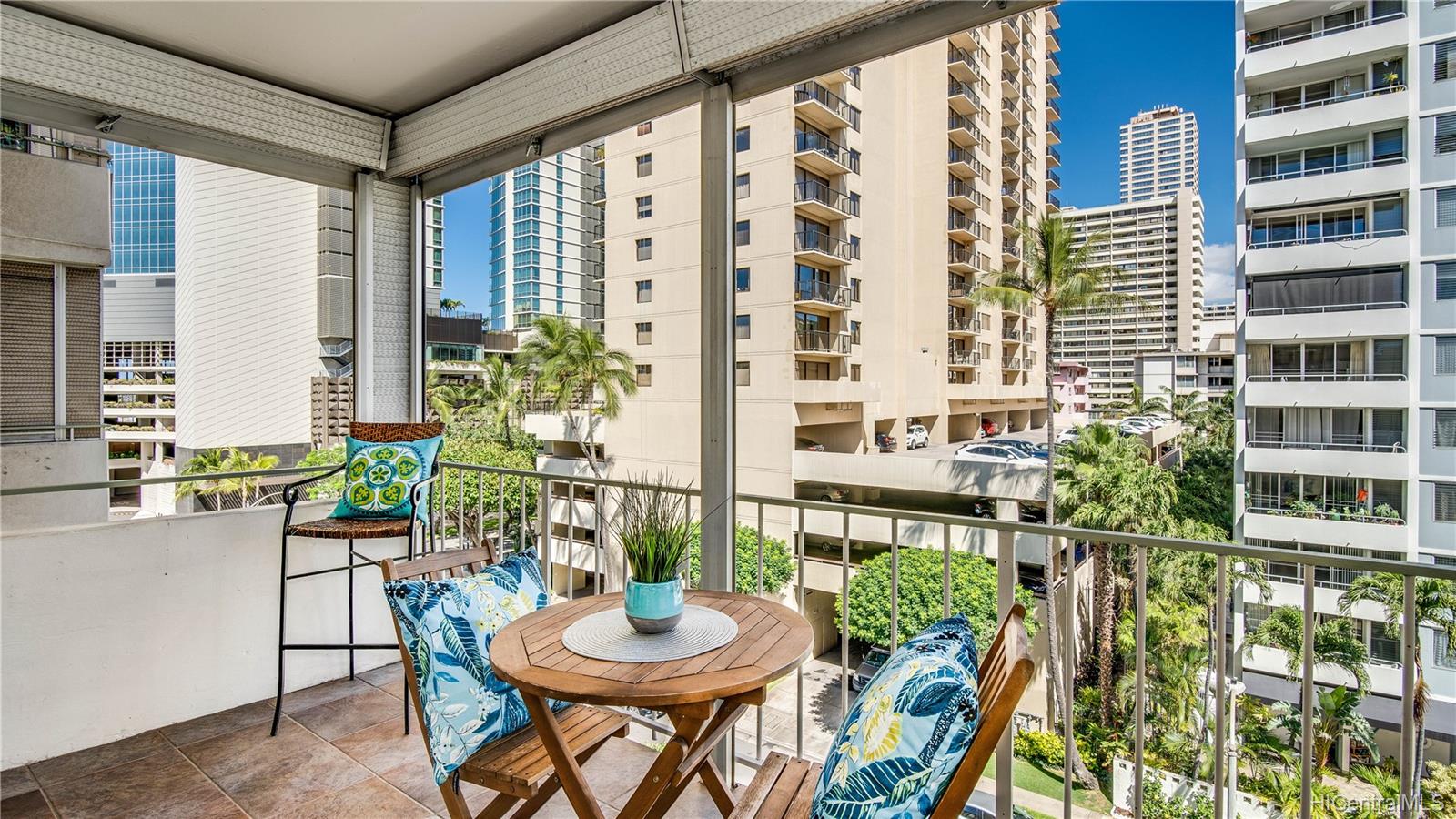 411 Kaiolu Street #603, Honolulu, HI 96815