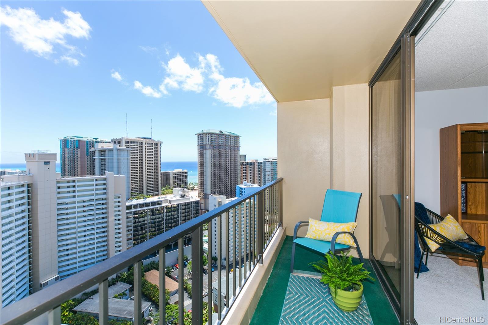 411 Hobron Lane #2907, Honolulu, HI 96815