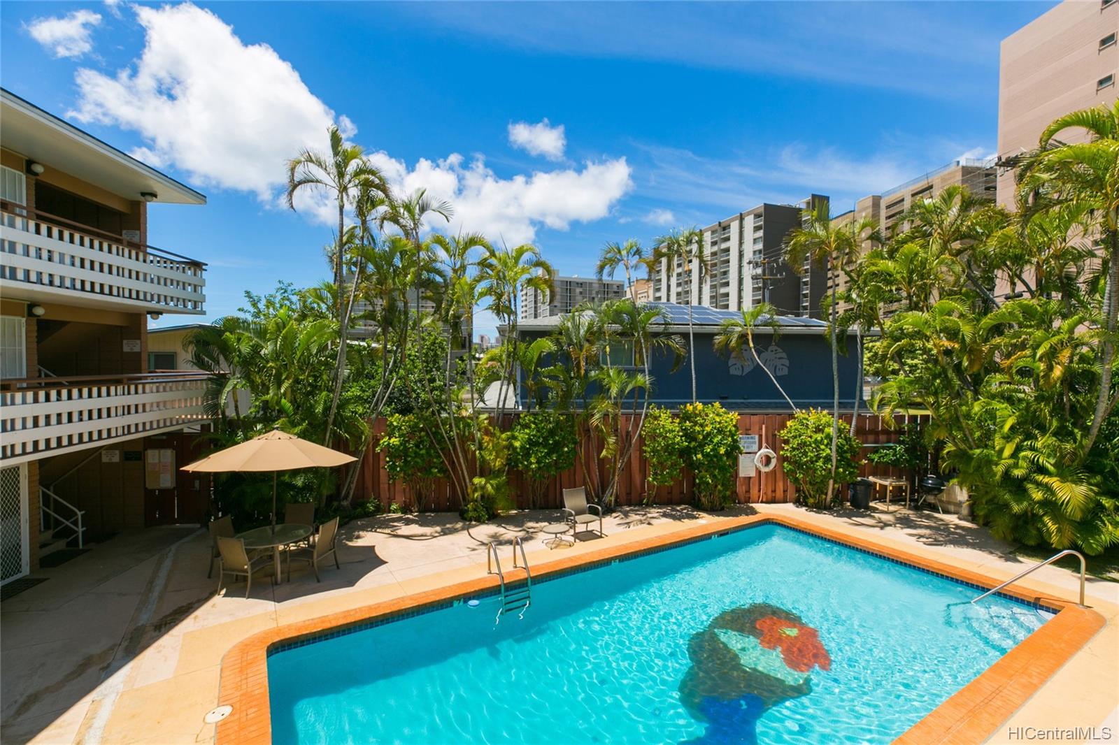 1427 Alexander Street #206, Honolulu, HI 96822