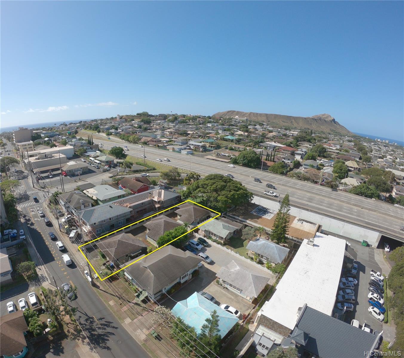 3523 Harding Avenue Honolulu, HI 96816