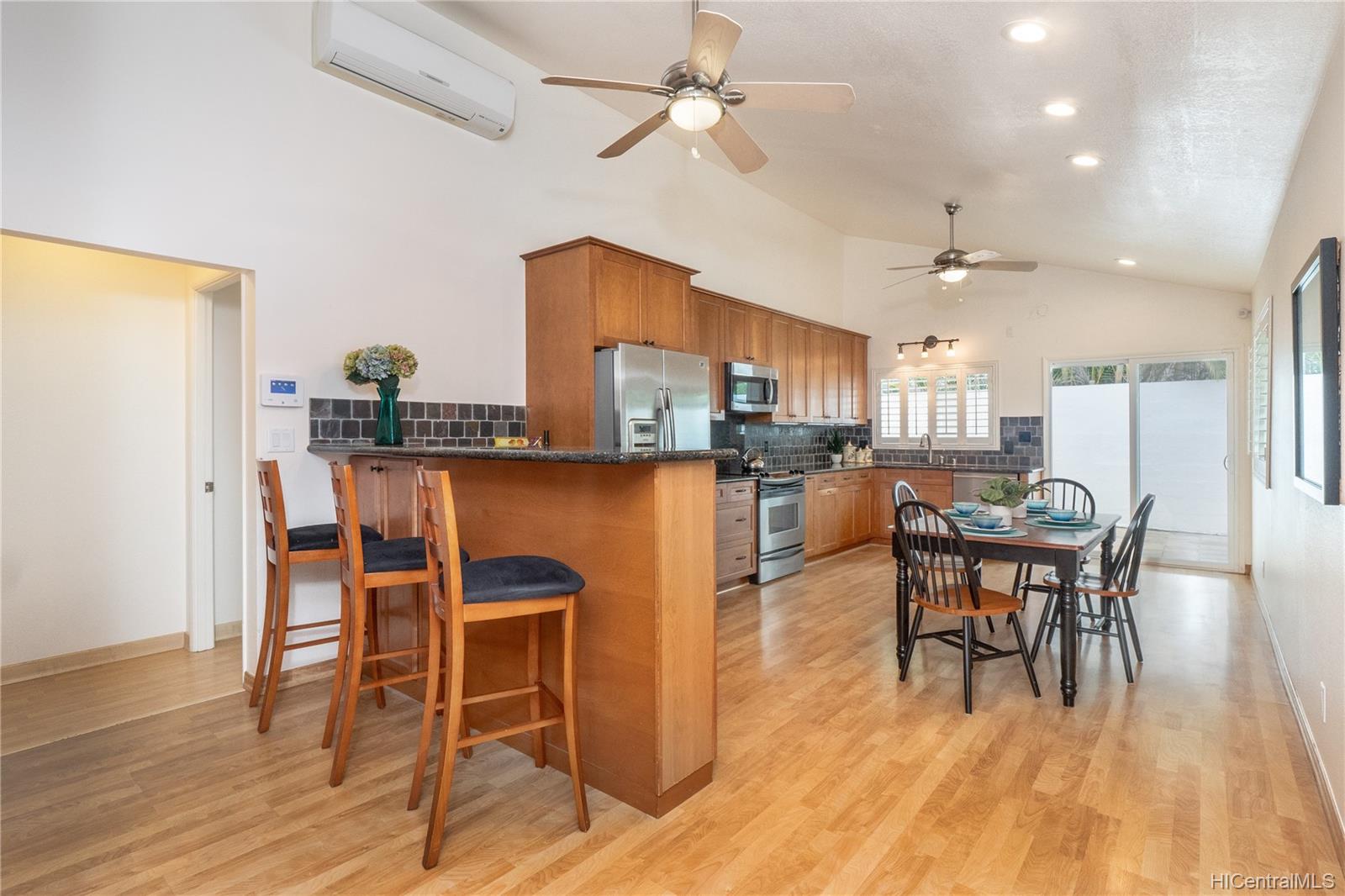 1164 Nahoku Place Honolulu, HI 96825