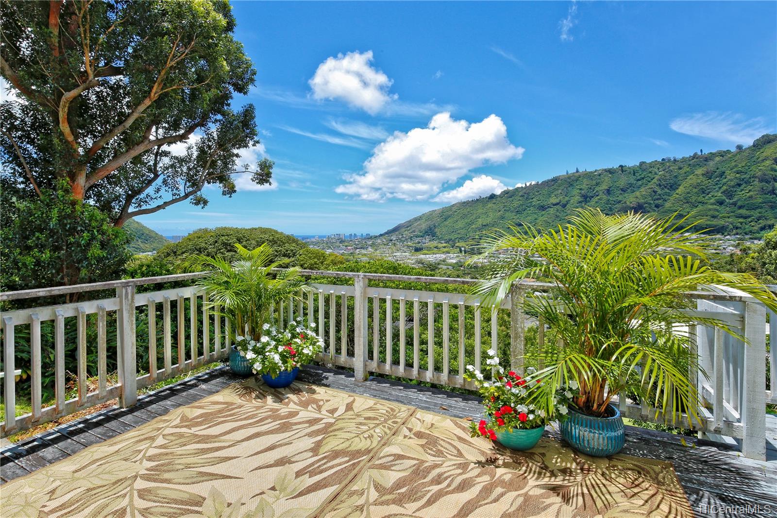 3637 Woodlawn Terrace Place Honolulu, HI 96822